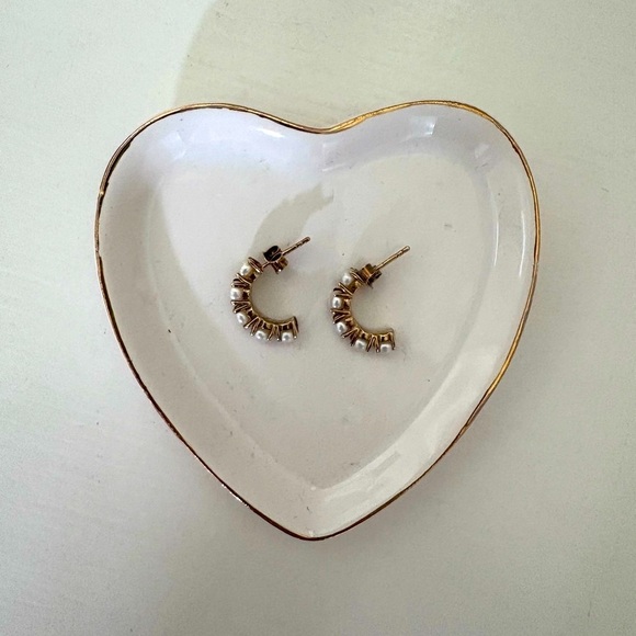 Leah Alexandra Half moon shaped pearl huggies - Picture 3 of 5